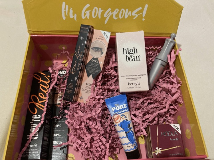 Glossybox - Benefit Limited Edition 2020