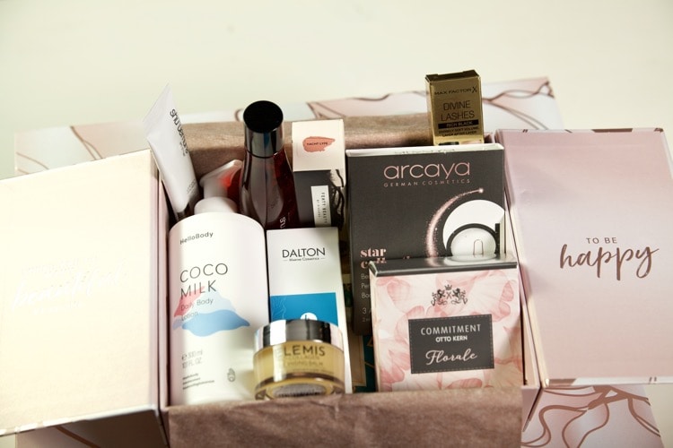 Glossybox - Christmas Limited Edition 2020 offen